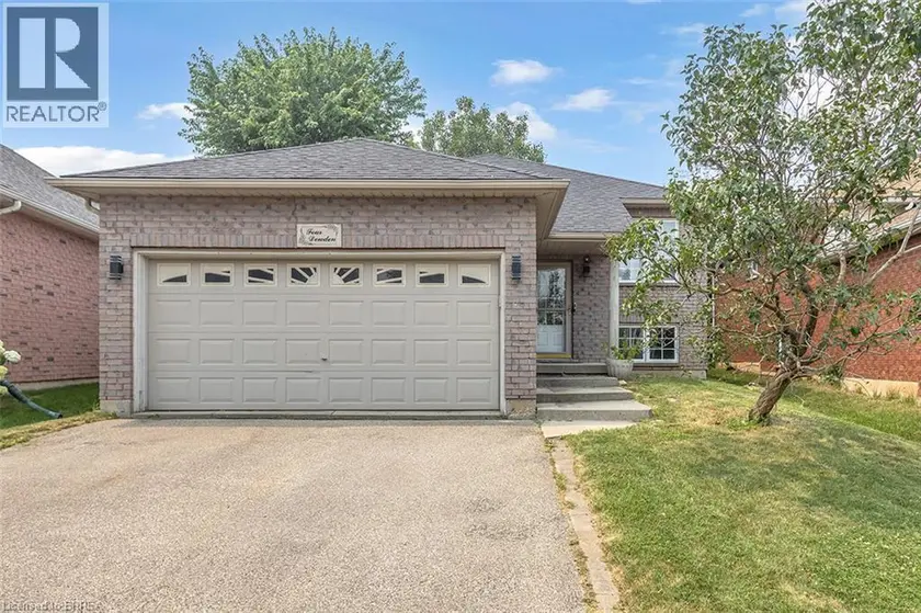 Detached at 4 DOWDEN Avenue, Brantford