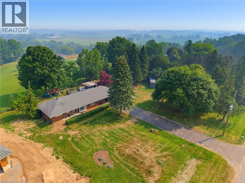Detached at 70 RIVER Road, Brantford