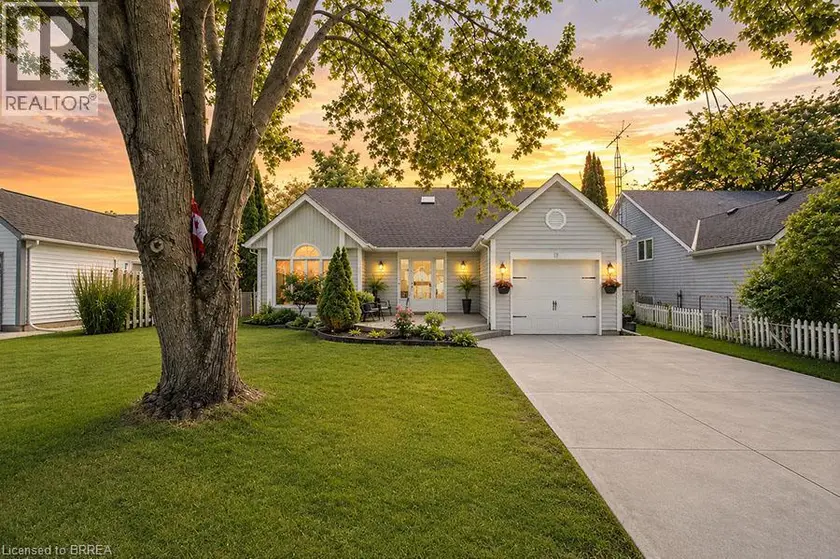 Detached at 61 LESLIE Avenue, Port Dover