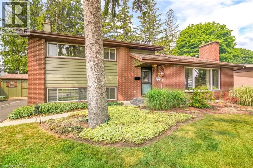 Detached at 10 BRIER Crescent, Brantford
