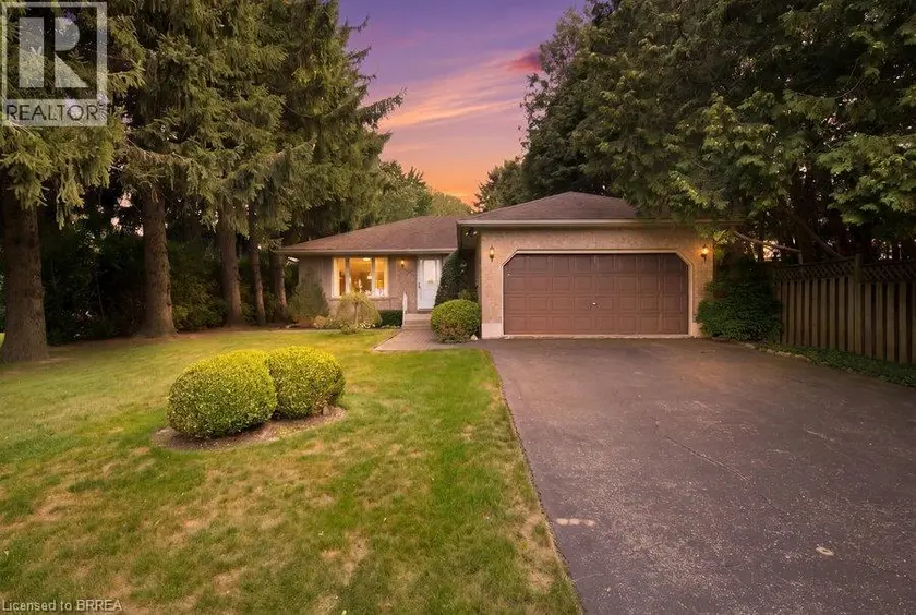 Detached at 70 THIRTEENTH Street W, Simcoe