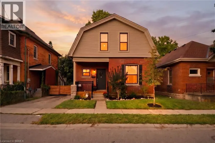 Detached at 14 ALLENBY Avenue, Brantford