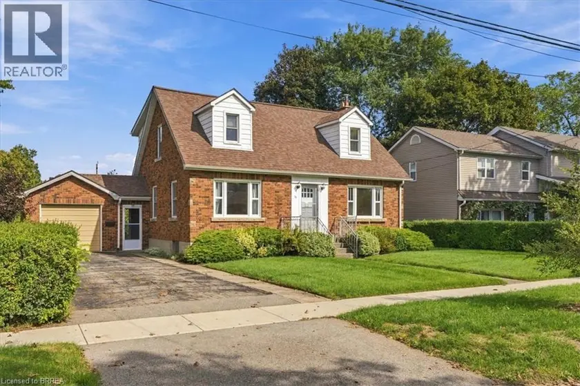 Detached at 76 HENDERSON Avenue, Brantford