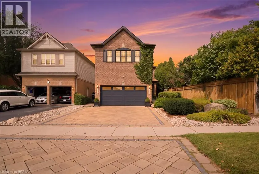 Detached at 40 PREMIER Road, Waterdown