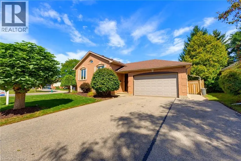 Detached at 82 OLIVETREE Road, Brantford