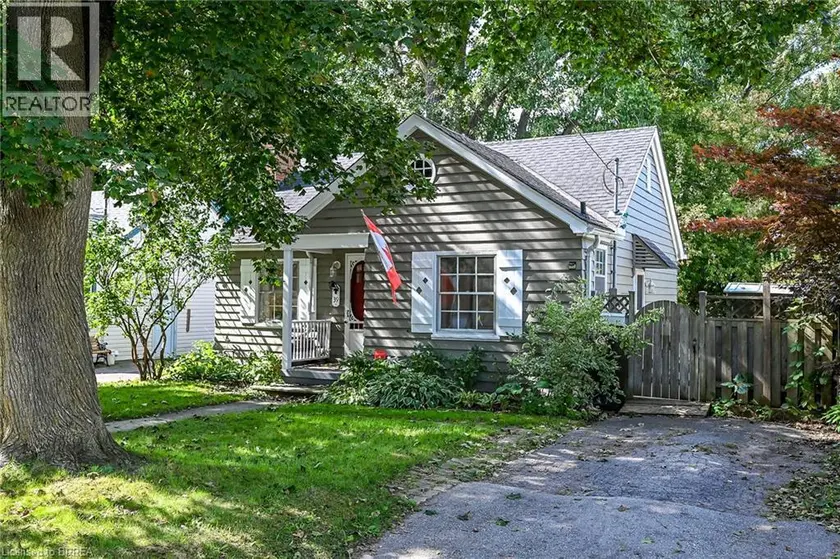 Detached at 39 BALMORAL Avenue