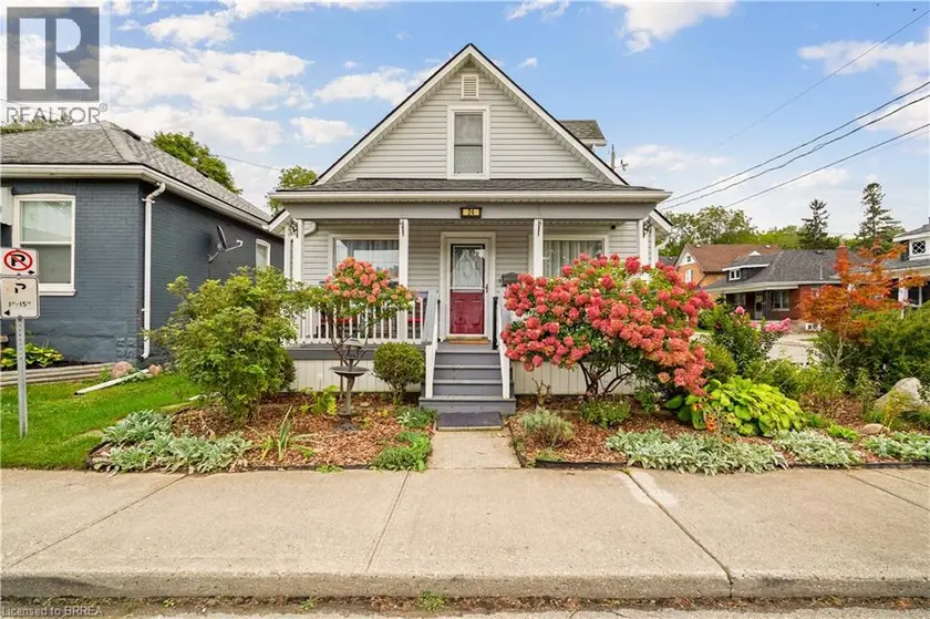 Detached at 24 ELLIOTT Avenue, Brantford