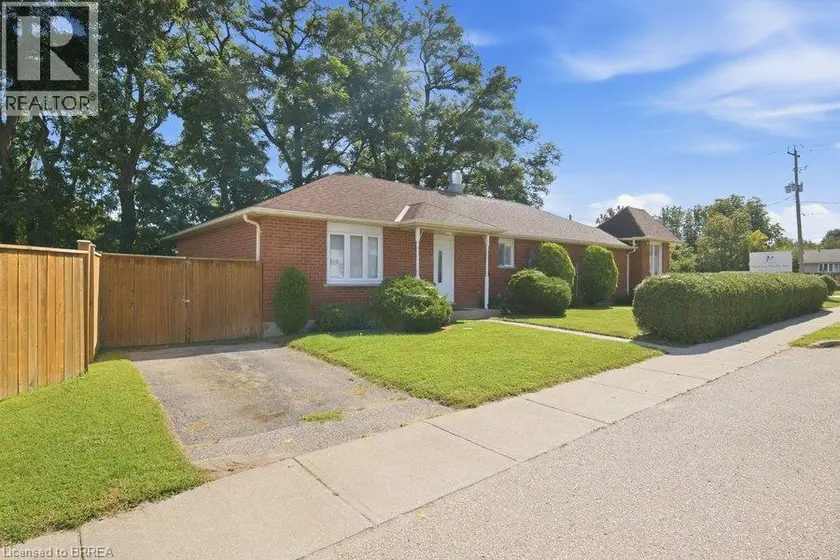 Semi-Detached/Link at 286 OAKLAND Road Unit# B, Scotland