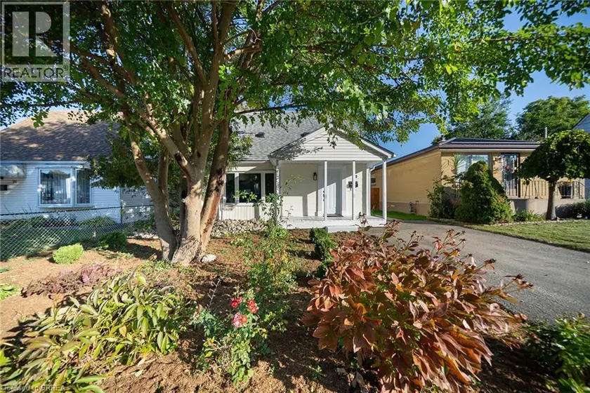 Detached at 89 SALISBURY Avenue