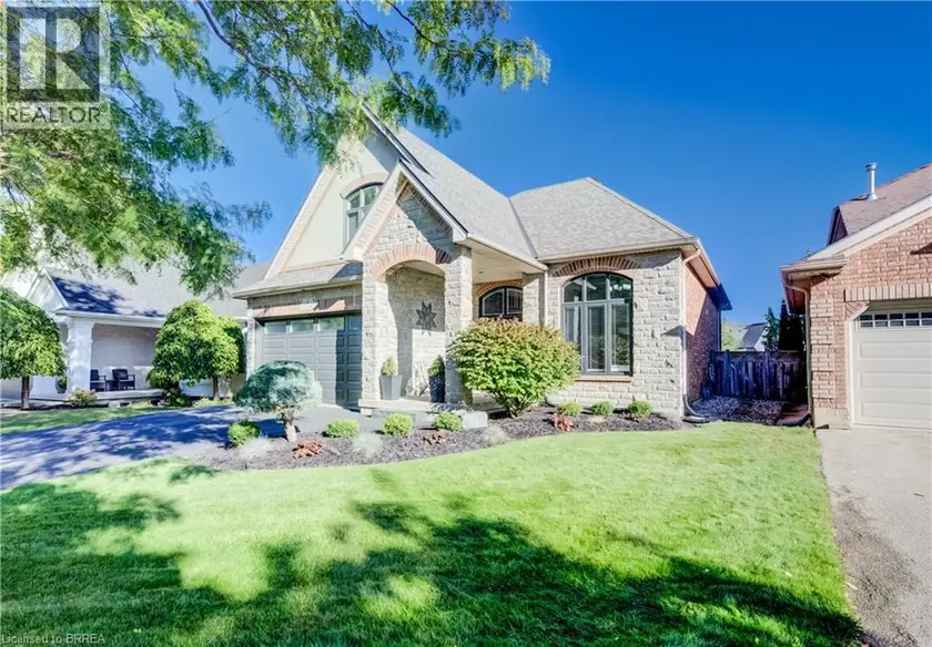 Detached at 4 LAWREN S HARRIS Drive, Brantford
