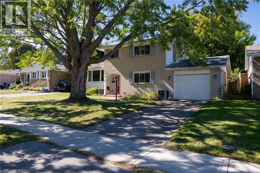 Detached at 52 BRIER PARK Road, Brantford