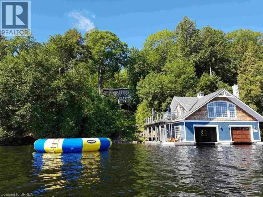Detached at 146 MAPLEHURST Road