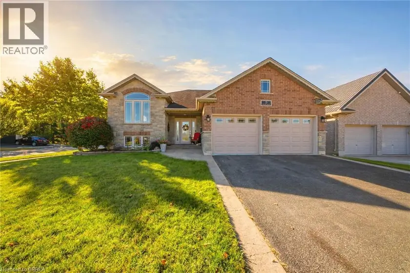 Detached at 5 MISSION Road, Brantford