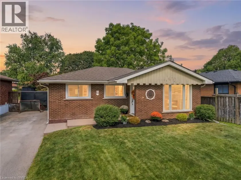 Detached at 47 BUCKINGHAM Street, Brantford