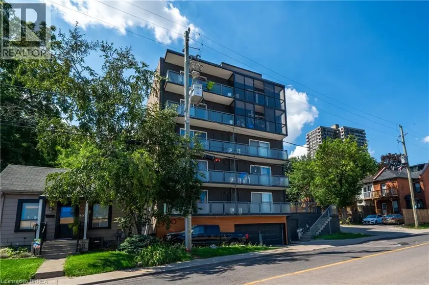 Apartment at 200 CHARLTON Avenue E Unit# 401, Hamilton