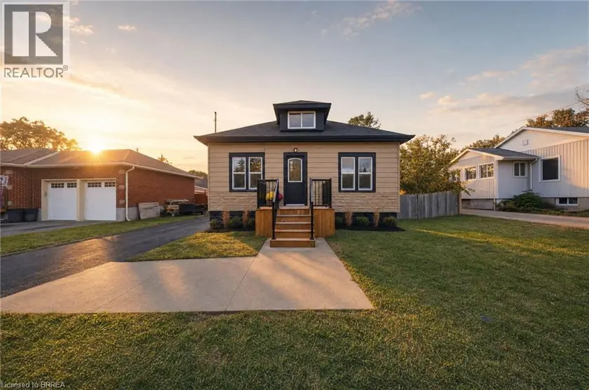Detached at 24 PARK Road N