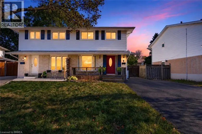 Semi-Detached/Link at 9 ONSLOW Court, Oakville