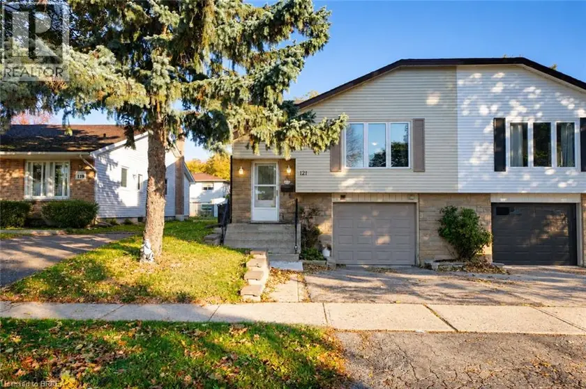 Semi-Detached/Link at 121 ASHGROVE Avenue