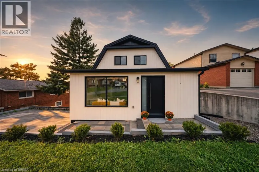 Detached at 23 ABERDEEN Street, Caledonia