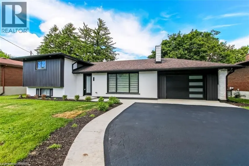 Detached at 22 KENSINGTON Avenue, Brantford