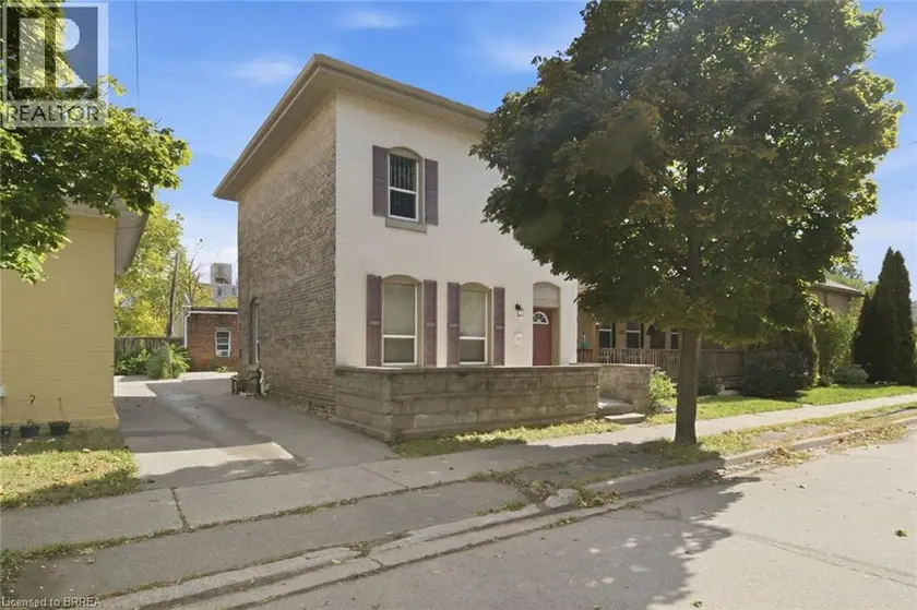 Detached at 97 QUEEN Street, Brantford