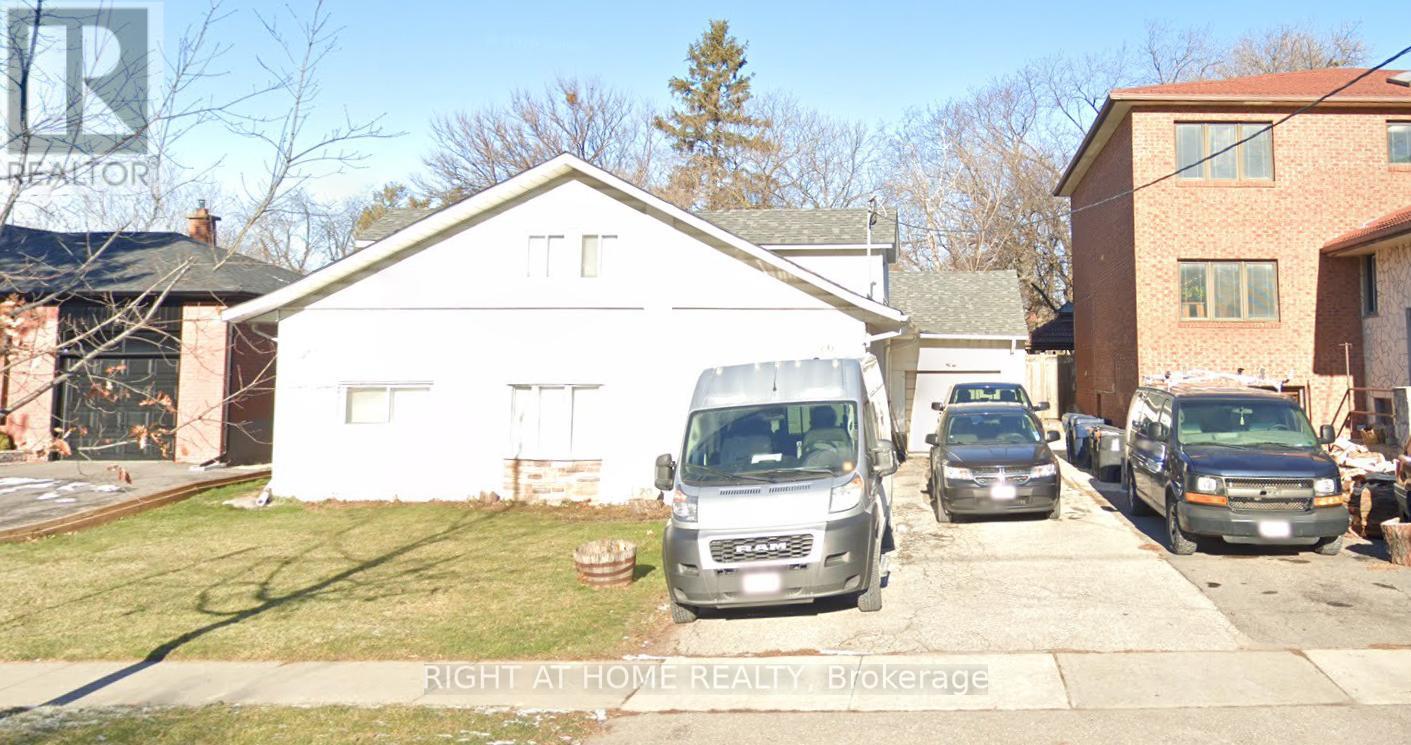 Detached at 20 CONNAUGHT AVENUE, Toronto (Newtonbrook West)