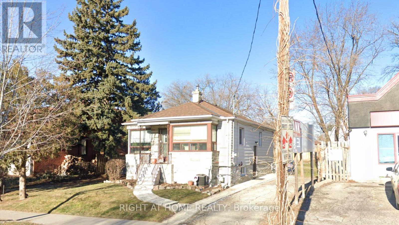 Detached at 12 CONNAUGHT AVENUE, Toronto (Newtonbrook West)