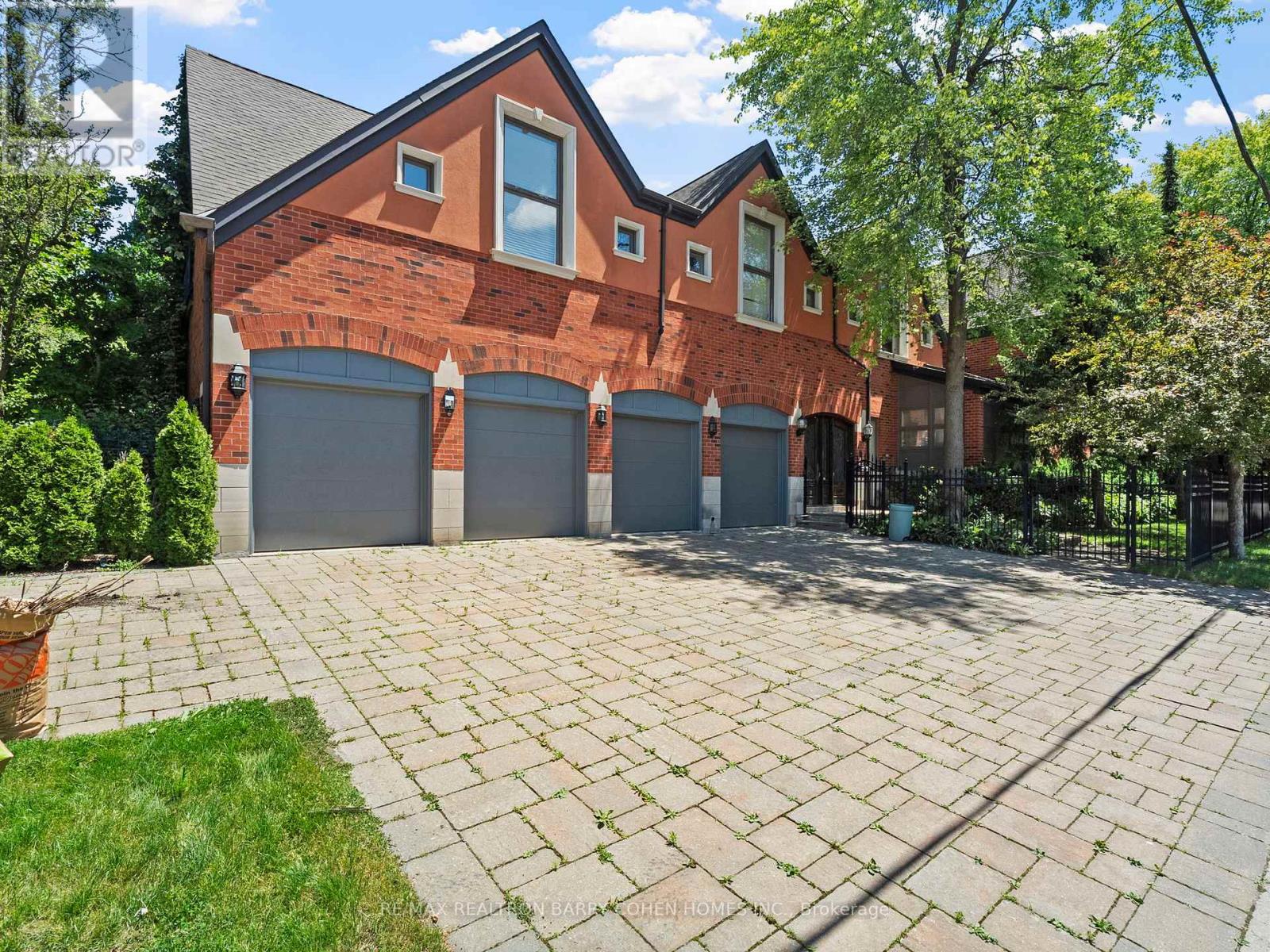 Detached at 40 OLD COLONY ROAD, Toronto (St. Andrew-Windfields)