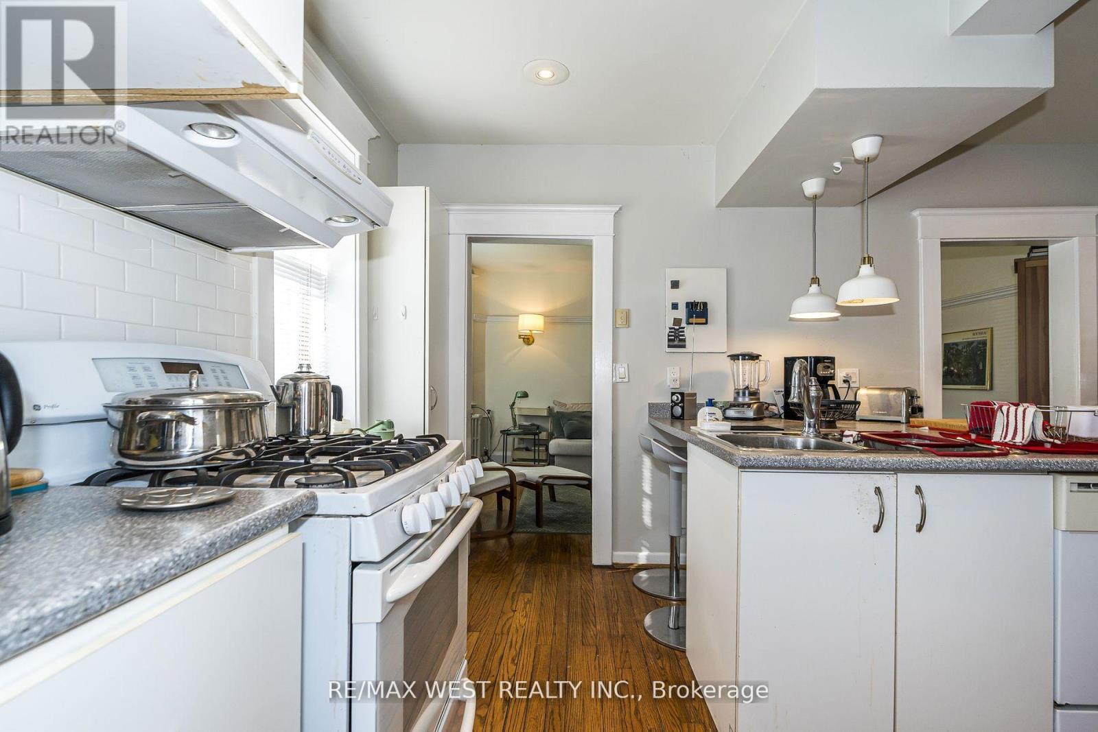 Detached at 9A HUMEWOOD DRIVE, Toronto