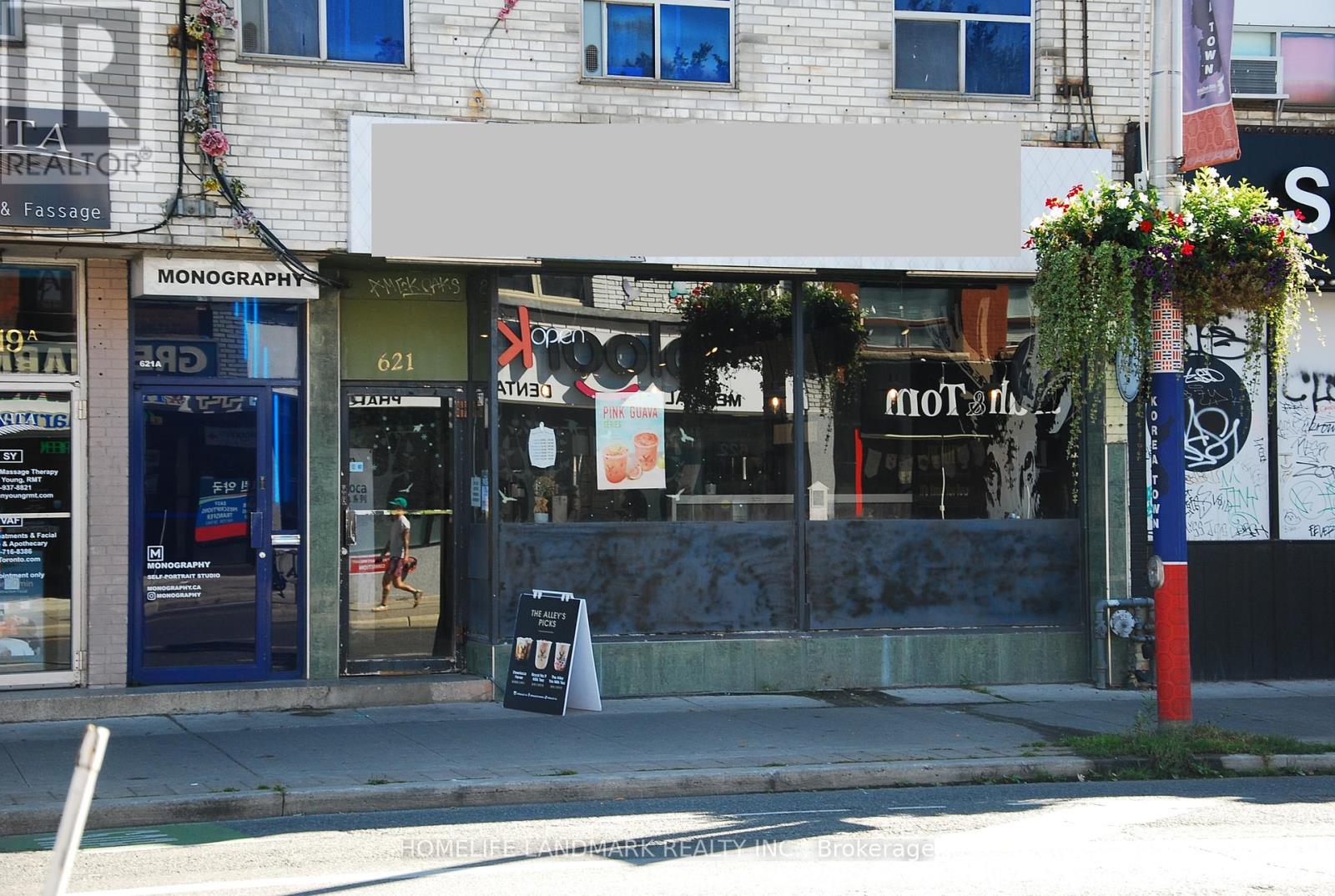 Other at 621 BLOOR STREET W, Toronto (Palmerston-Little Italy)