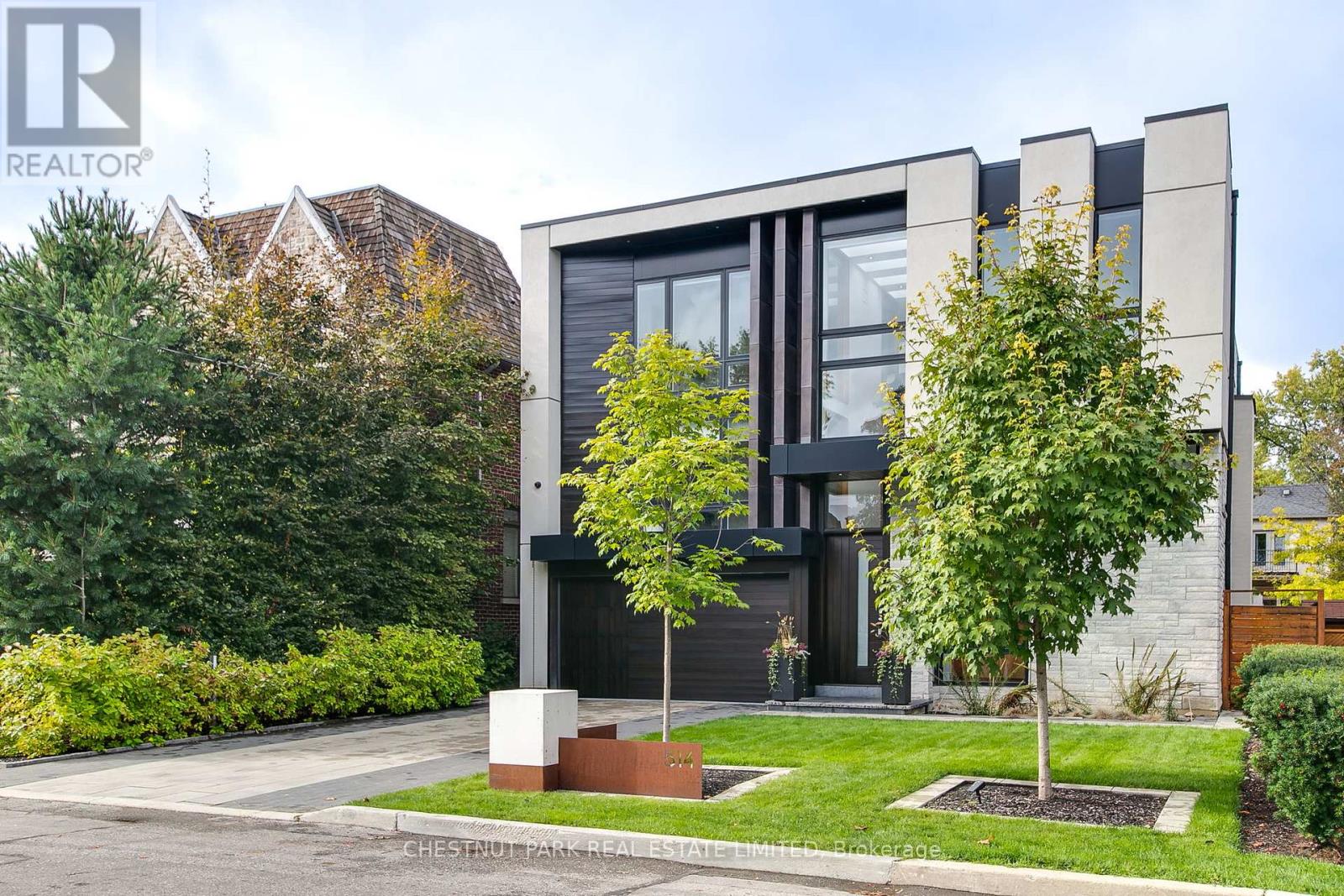 Detached at 514 DOUGLAS AVENUE, Toronto (Bedford Park-Nortown)