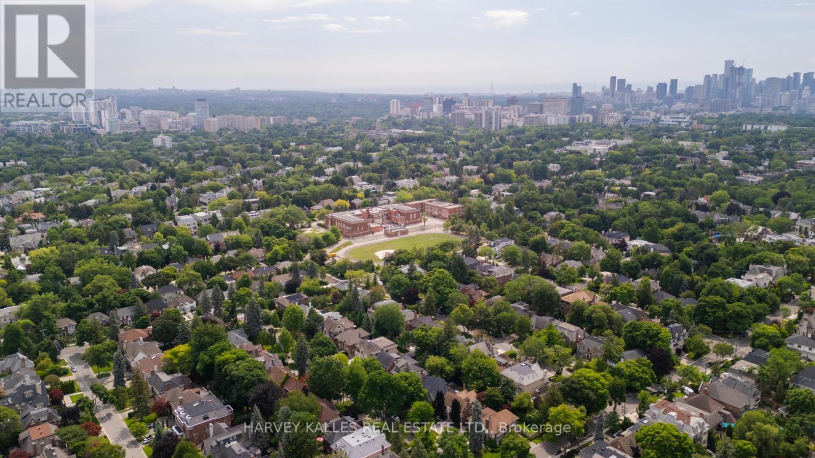 Detached at 412 GLENAYR ROAD, Toronto