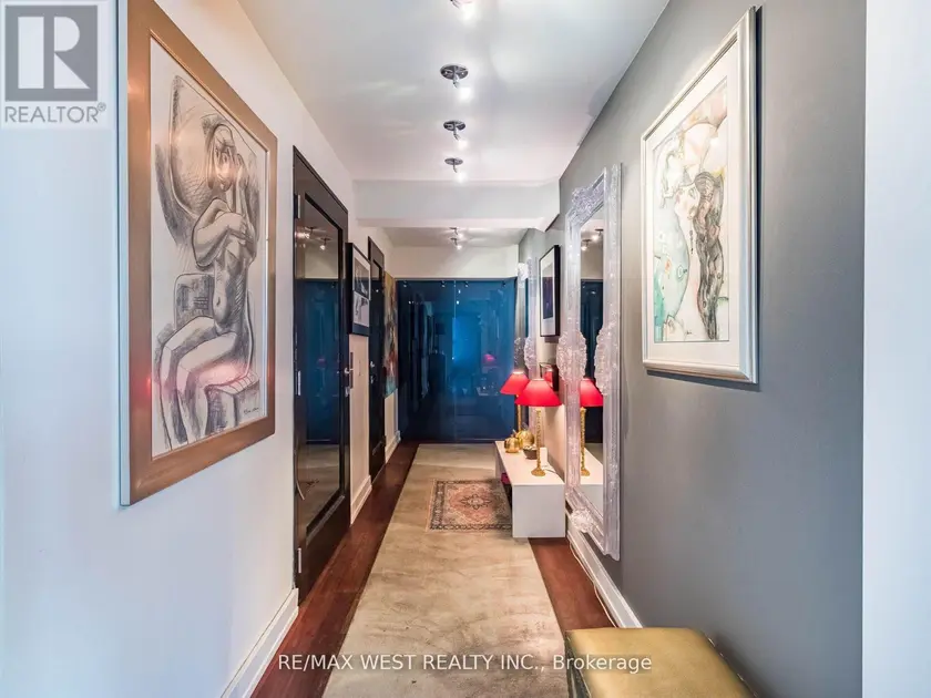 Apartment at PH2 - 409 BLOOR STREET E, Toronto (Rosedale-Moore Park)