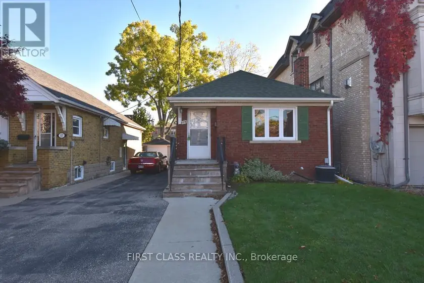 Detached at 129 FELBRIGG AVENUE, Toronto (Bedford Park-Nortown)