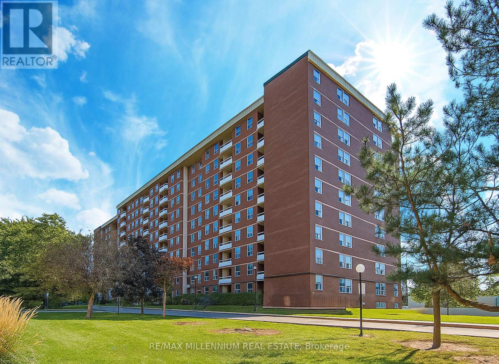 Apartment at 102 - 175 HILDA AVENUE, Toronto (Newtonbrook West)