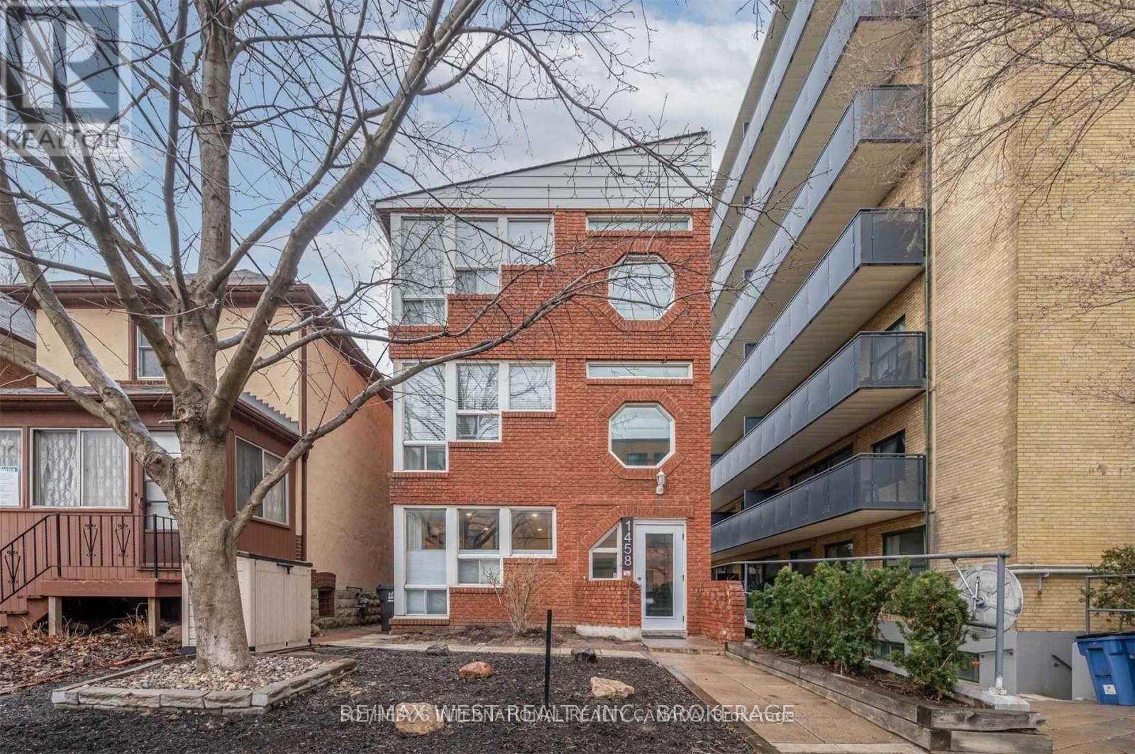 Multiplex at 1458 BAYVIEW AVENUE, Toronto (Mount Pleasant East)