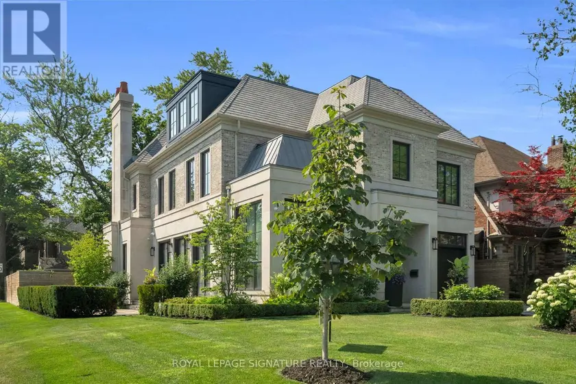 Detached at 207 STRATHALLAN BOULEVARD, Toronto