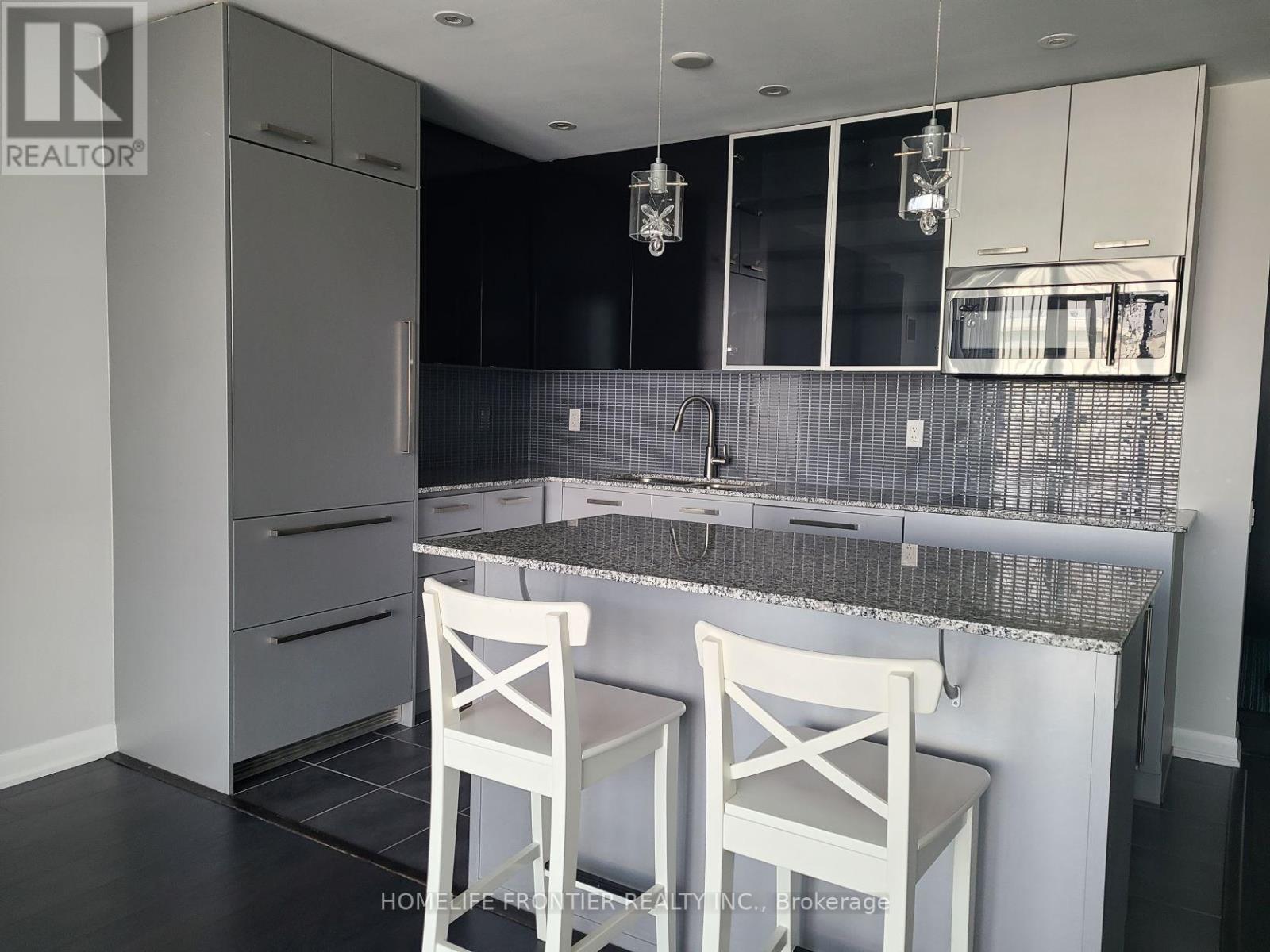 Apartment at PH203 - 5168 YONGE STREET, Toronto (Willowdale West)