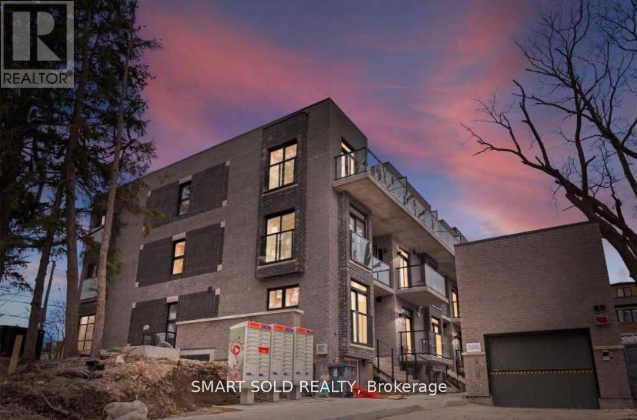 Townhouse at 24 - 51 WINLOCK PARK, Toronto (Newtonbrook East)