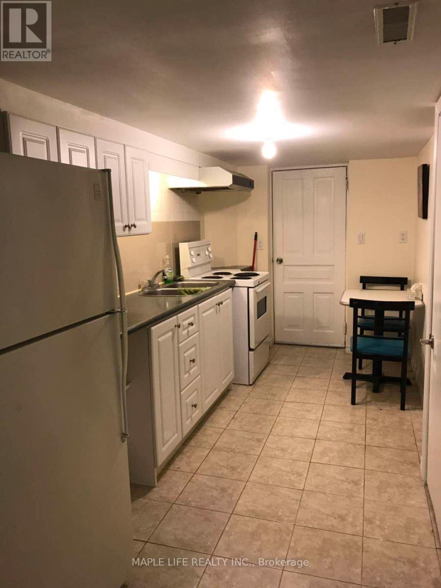 Detached at BSMT - 235 OAKWOOD AVENUE, Toronto