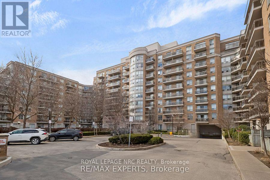 Apartment at 223 - 650 LAWRENCE AVENUE W, Toronto (Englemount-Lawrence)