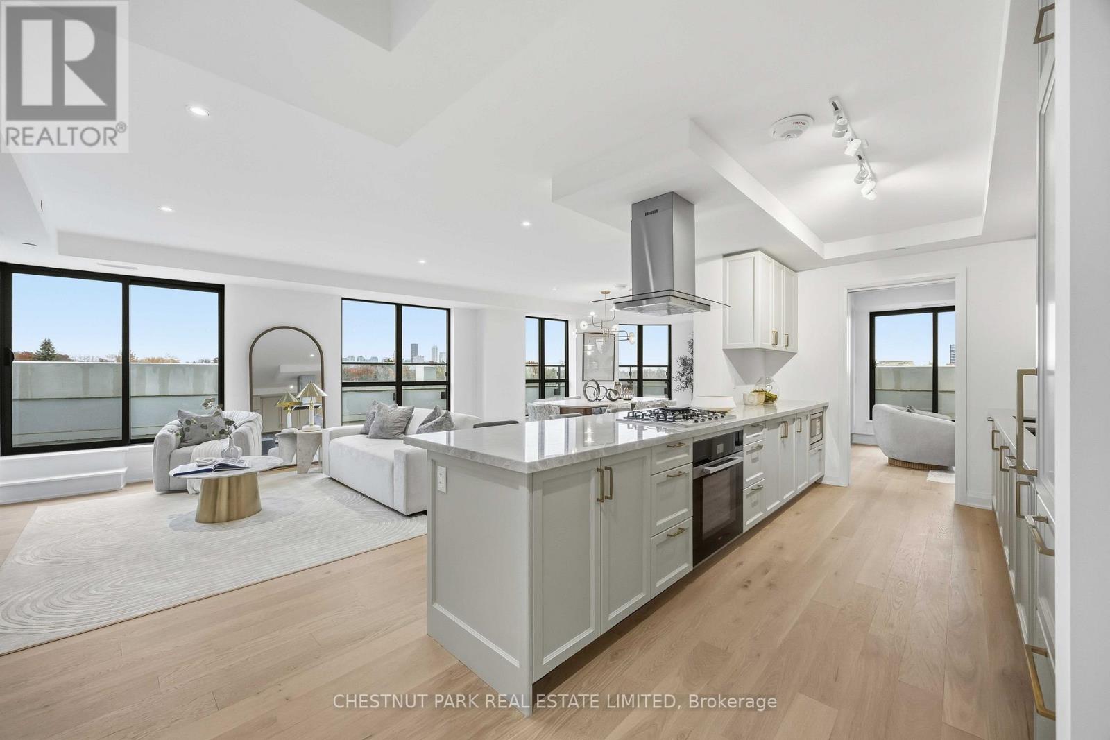 Apartment at 409 - 505 GLENCAIRN AVENUE, Toronto (Englemount-Lawrence)