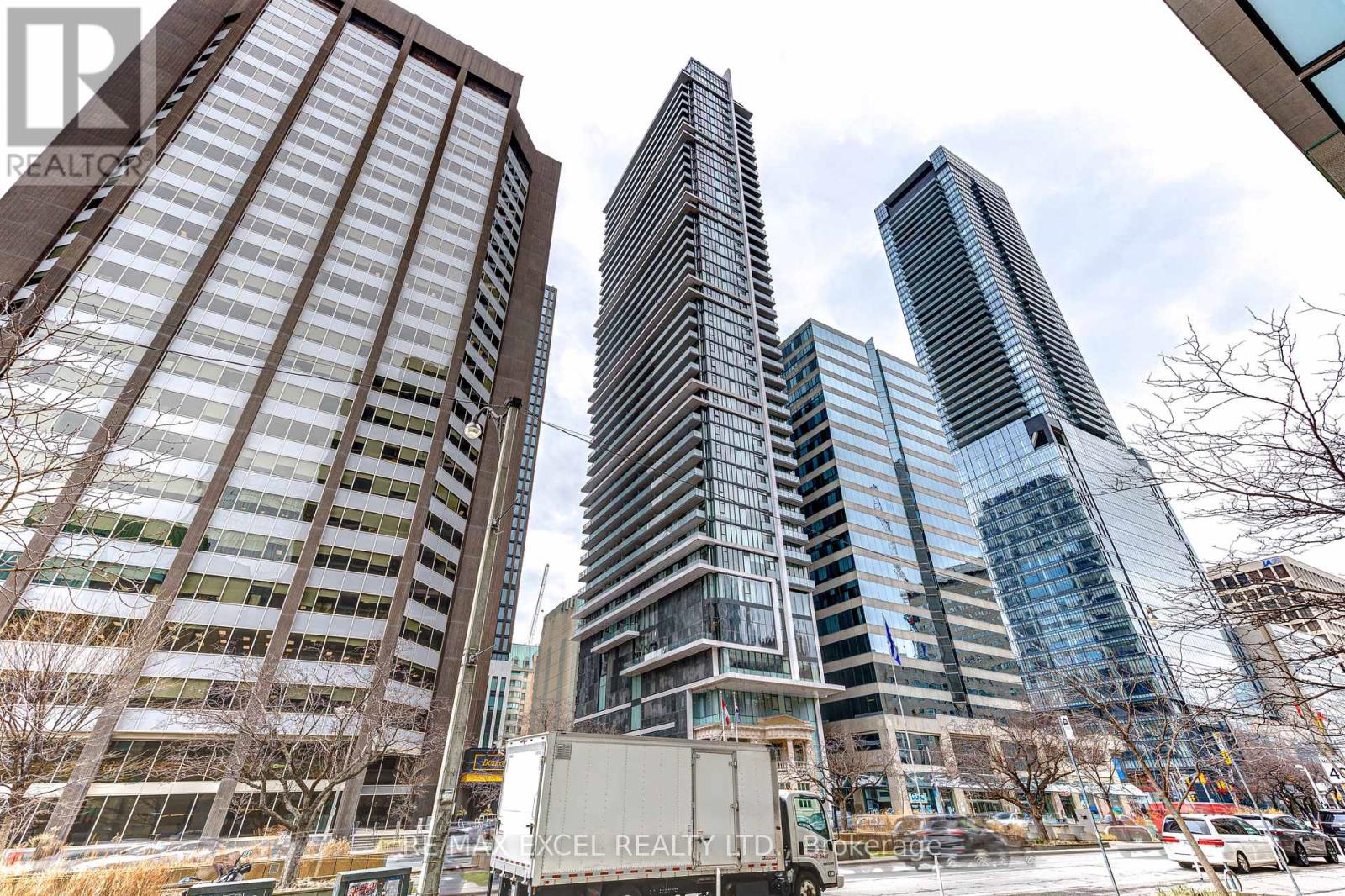 Apartment at 1705 - 426 UNIVERSITY AVENUE, Toronto (Kensington-Chinatown)