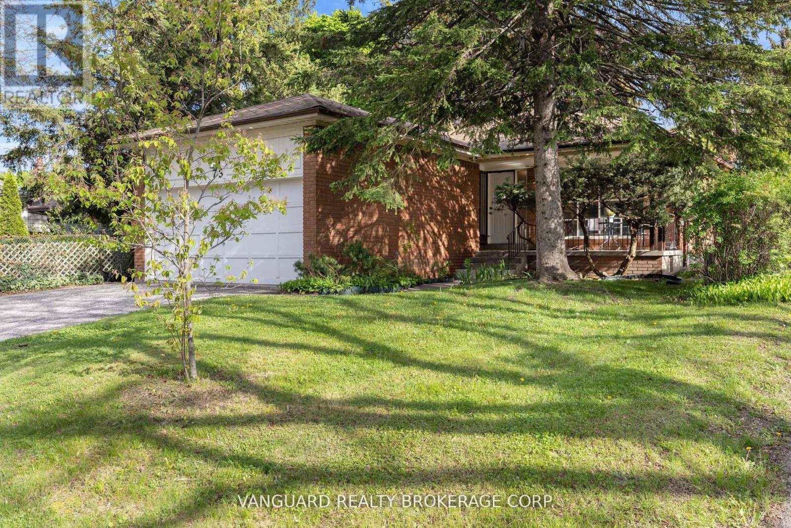 Detached at MAIN - 73 CENTRE AVENUE, Toronto (Willowdale East)