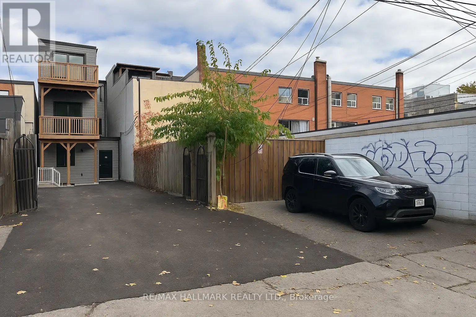 Other at 440 PARLIAMENT STREET, Toronto