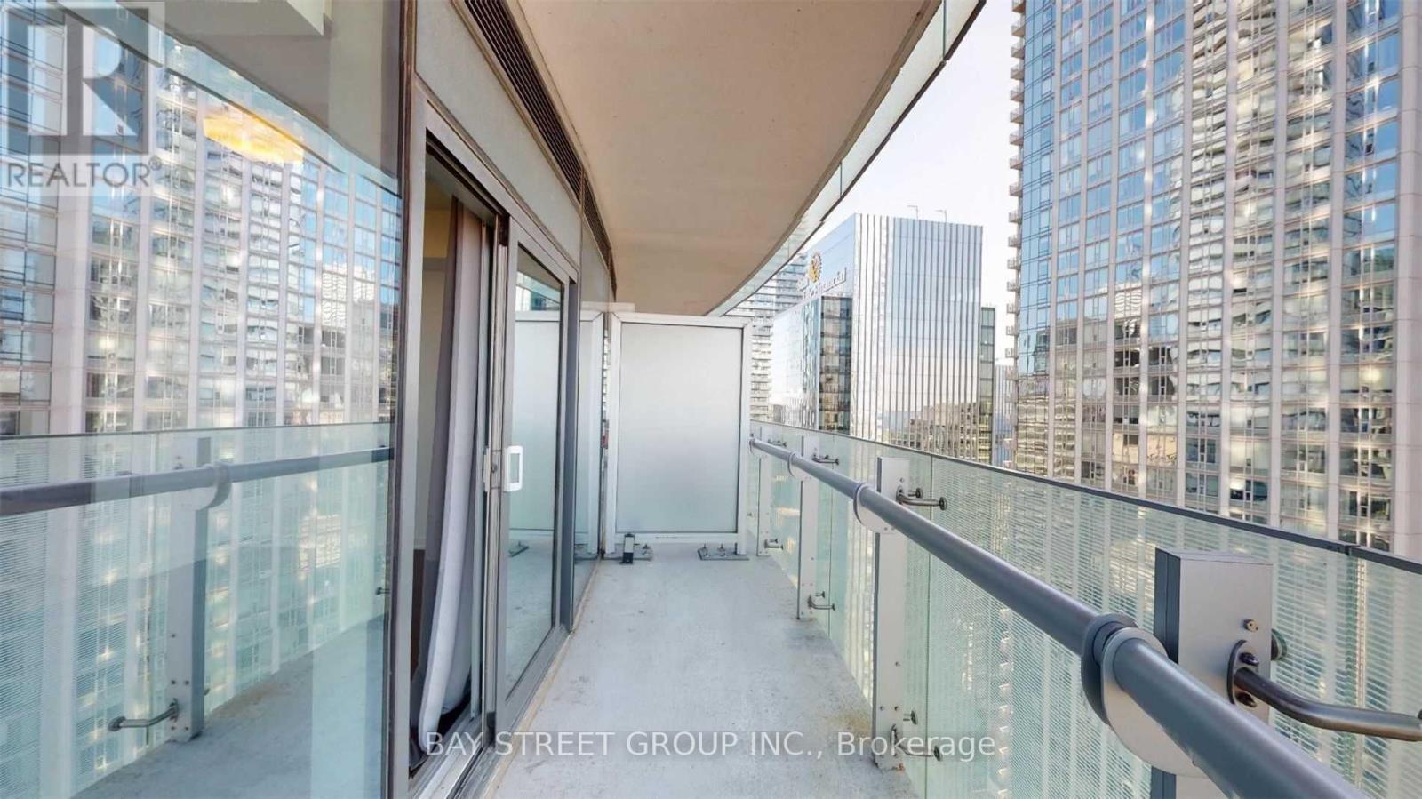 Apartment at 3704 - 12 YORK STREET, Toronto (Waterfront Communities)