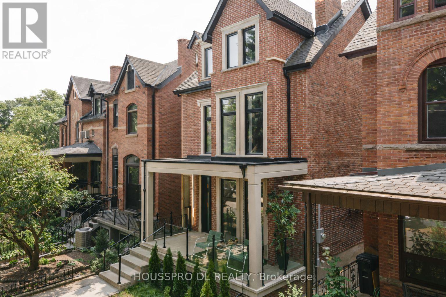 Detached at 82 MAJOR STREET, Toronto (University)