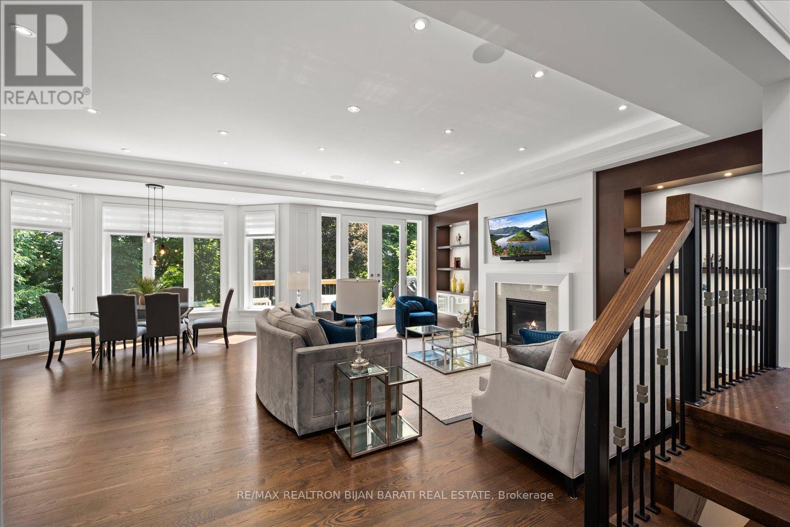 Detached at 185 MAXOME AVENUE, Toronto