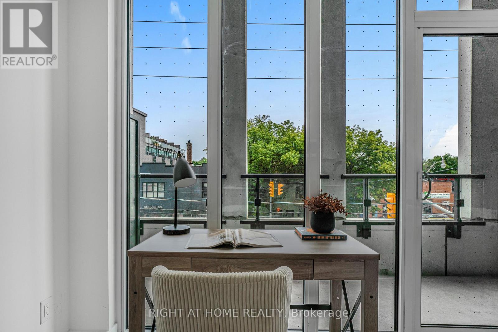Apartment at 209 - 500 DUPONT STREET, Toronto
