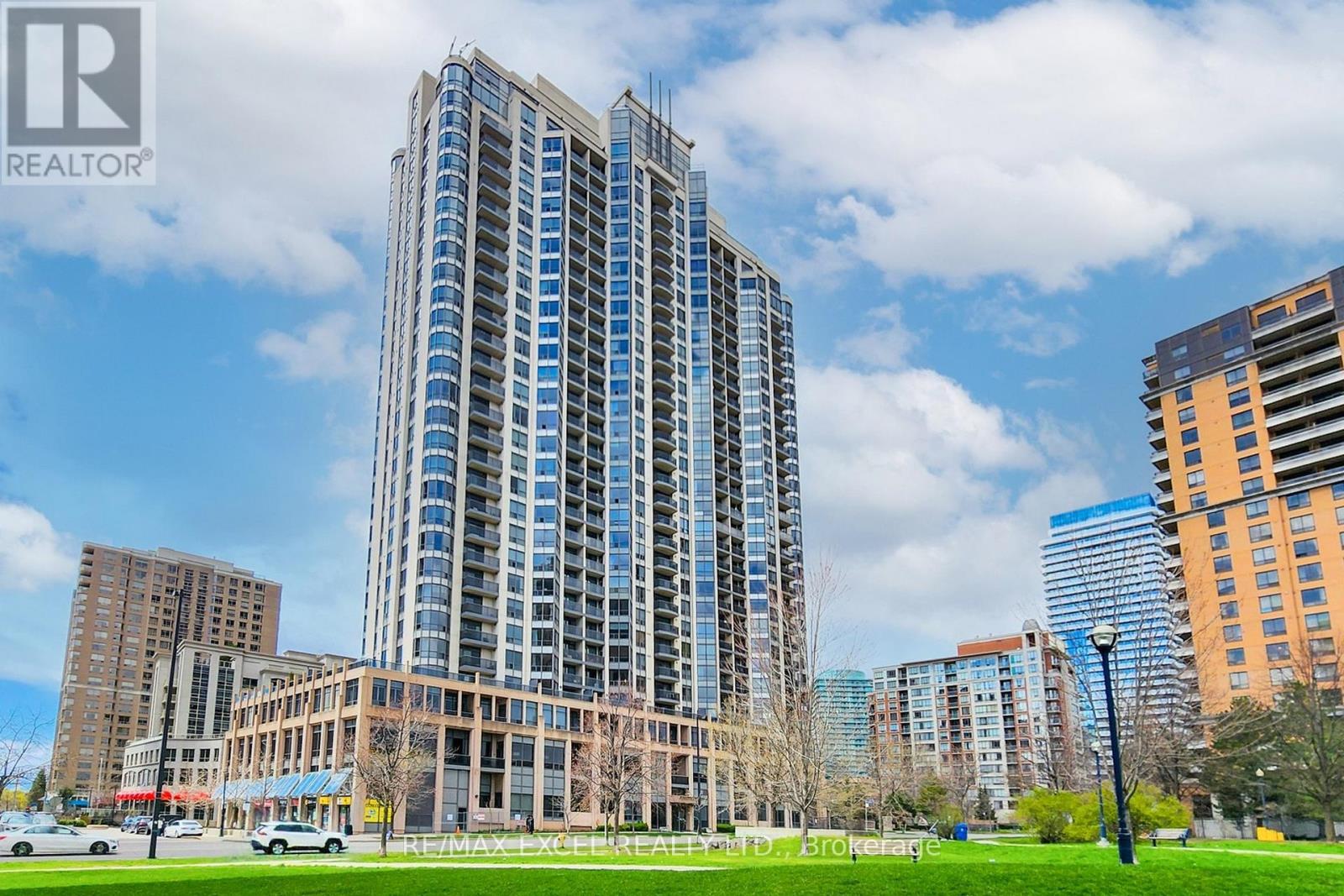 Apartment at 814 - 10 NORTHTOWN WAY, Toronto (Willowdale East)